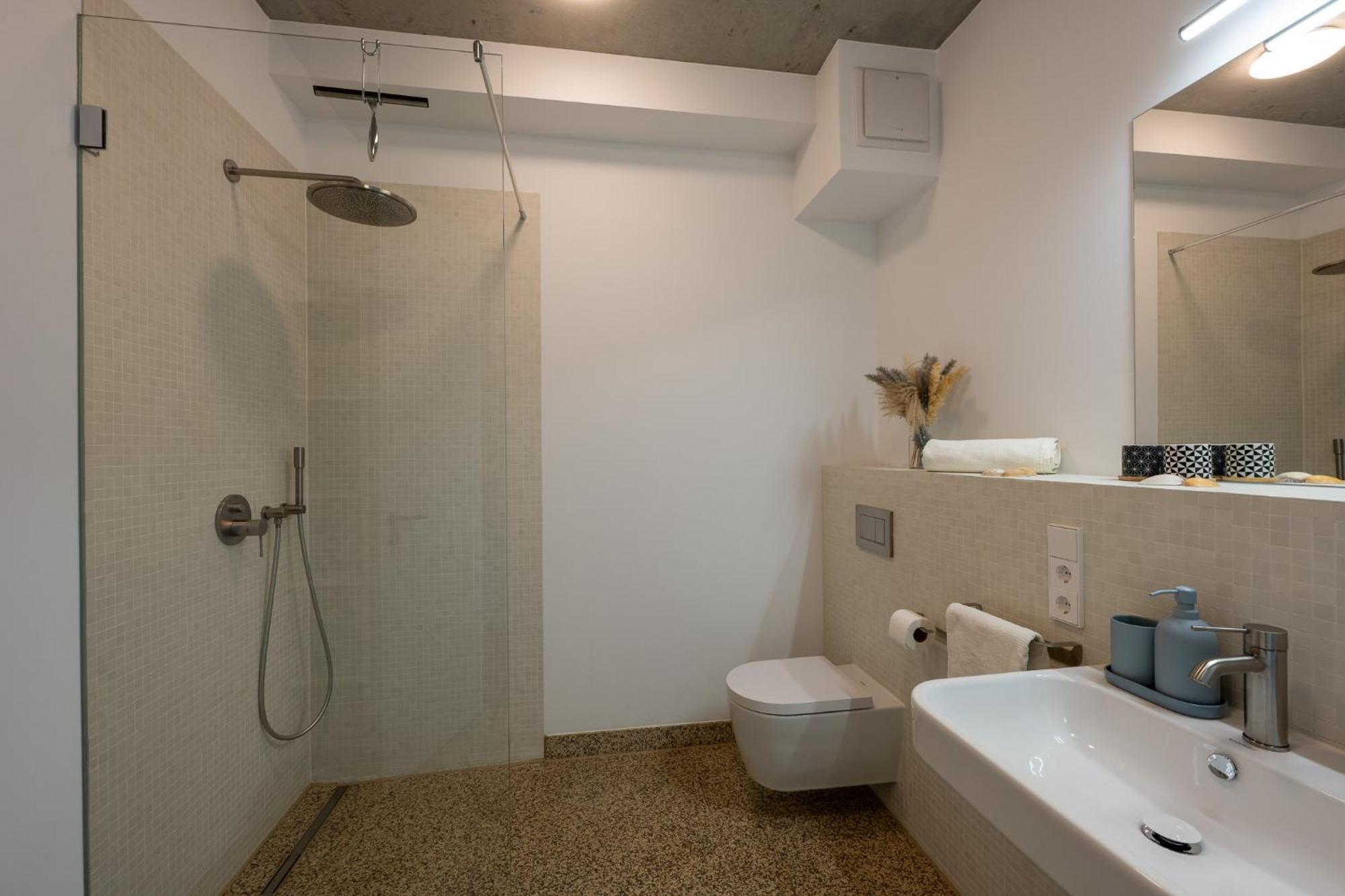 Marina Maisonette Seeblick Mit Pool Und Sauna باد سارو المظهر الخارجي الصورة
